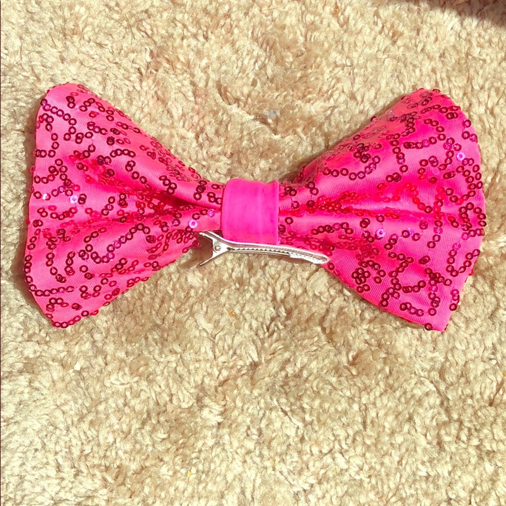 Pink glittery Bow with clip
